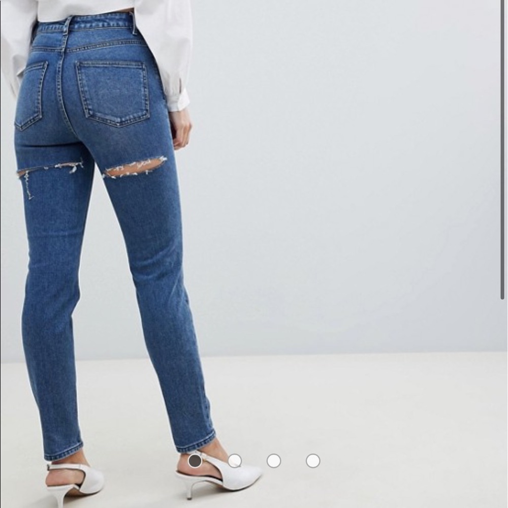 Butt ripped high waist mom jeans